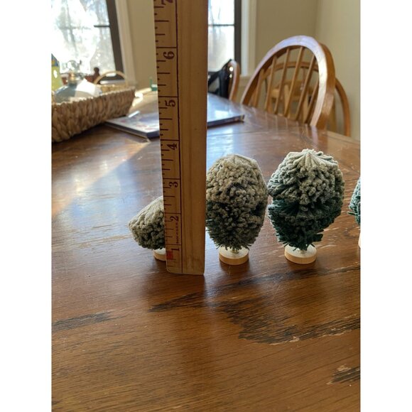 Dept 56 Trees Set Of 8 Vintage-Inspired Miniature Bottle Brush Trees With Wooden - Picture 6 of 7